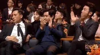 三巨头吃瓜现场,揭秘娱乐圈幕后风云