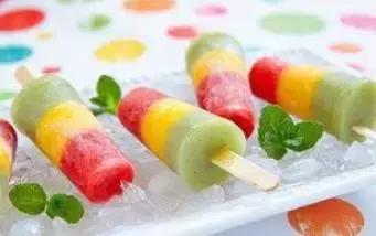 吃小瓜配雪糕好吗,吃小瓜配雪糕，双重口感享受